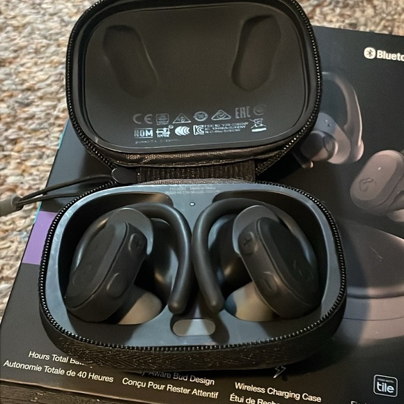 Skull candy push ultra ear buds - Picture 3 of 7